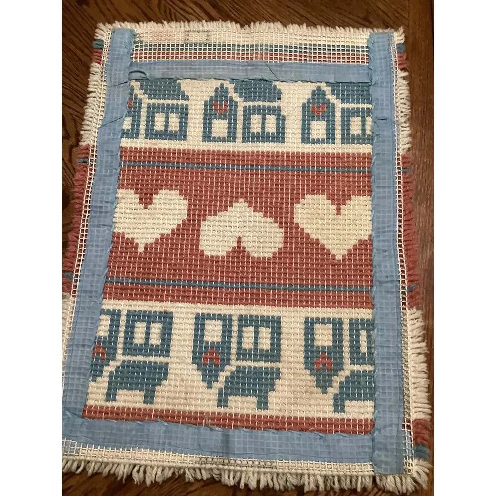 Vntg Hand Hooked Cottagecore Pink & Blue Rug